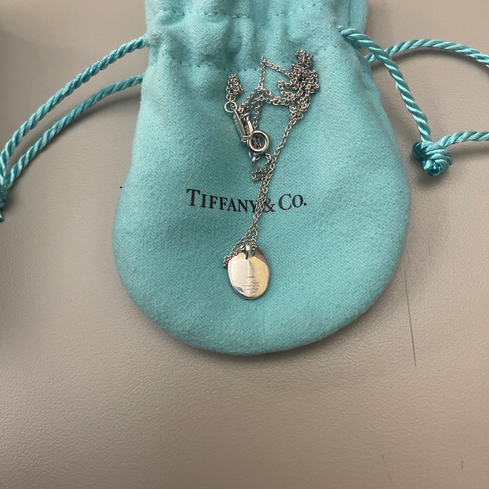 Tiffany Elsa Peretti Zodiac (Cancer) Necklace - Picture 4 of 4